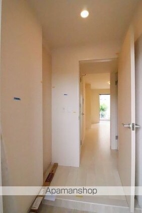 東京都あきる野市牛沼[1LDK/32.72m2]の玄関