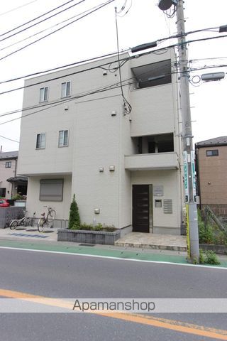 シモンズの外観写真