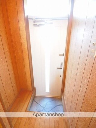 カーペンターハウス６号館[3DK/49.7m2]の玄関