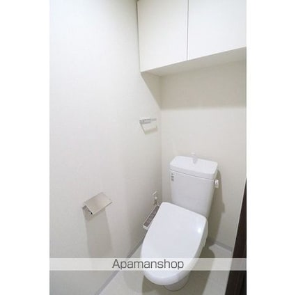 コンフォリア志村坂上[1DK/28.05m2]のトイレ