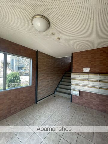 プレミール12番館の玄関写真