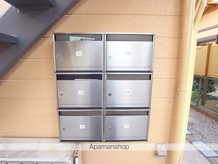 モンシャトー・オキ[1R/24.14m2]の共用部1