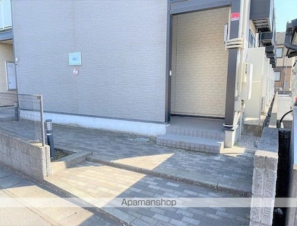 レオパレス９街区[1K/23.18m2]のエントランス