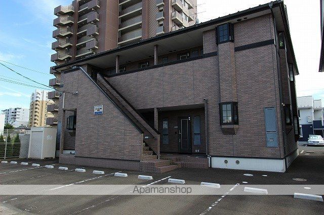 アヴァンセ六丁の目IIの外観写真
