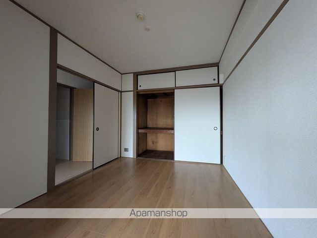 市川マンションの内装写真