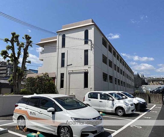 岡崎グランドハイツの外観写真