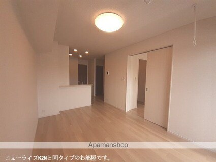 「仮称」古川鶴ケ埣アパートⅠ[1LDK/50.14m2]のリビング・居間