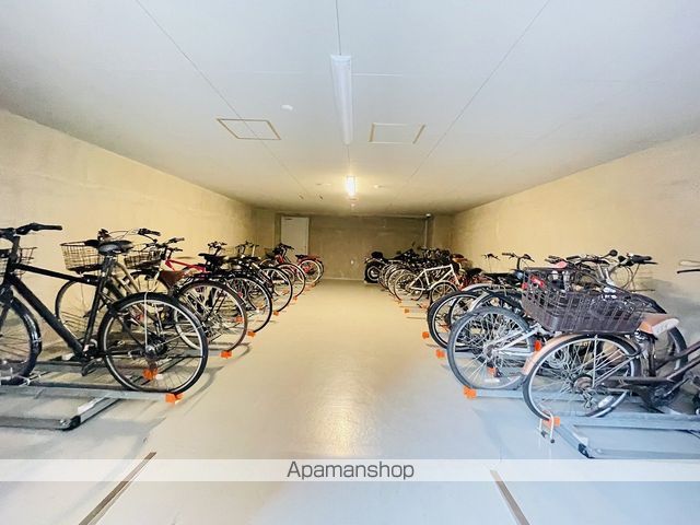 パークアクシス名古屋山王の玄関写真