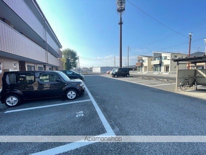 ＮｅｏＭｉｌｌｅｎｎｉｕｍ[2DK/47.97m2]の駐車場5