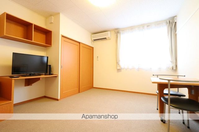 レオパレスめぞん恵智川の内装写真