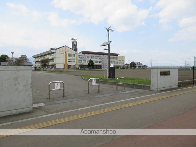 detached 岩手県紫波郡矢巾町大字高田第１２地割

地図を見る
