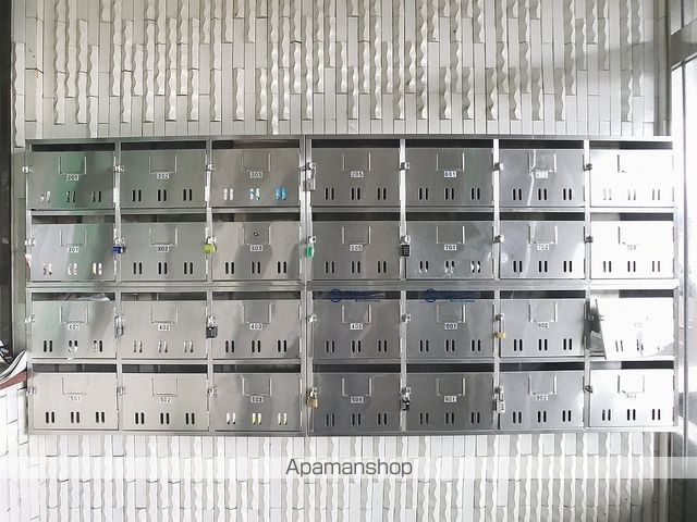 エクシード加治屋の玄関写真