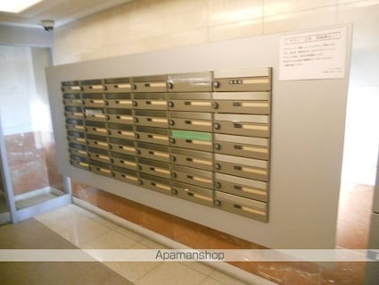 東京都杉並区下高井戸３丁目[1K/21.09m2]のエントランス1