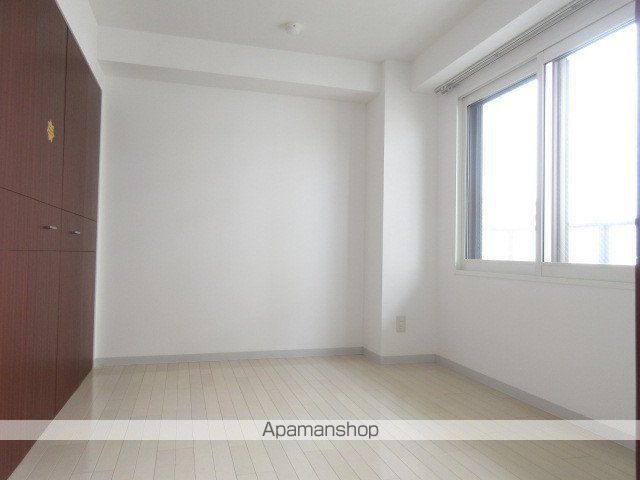 クラッセ近代美術館北の内装写真
