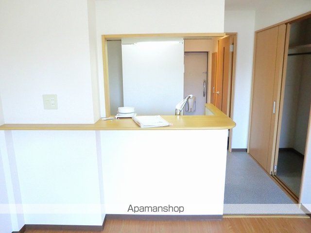 アラモードIIの内装写真