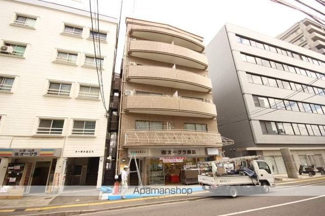 第二田万里ビルの外観写真