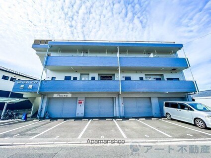 リバーサイドハイツ三原[1R/20.18m2]の駐車場