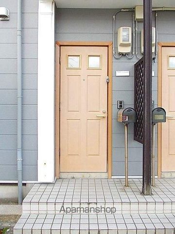 グランシャリオ トムの玄関写真
