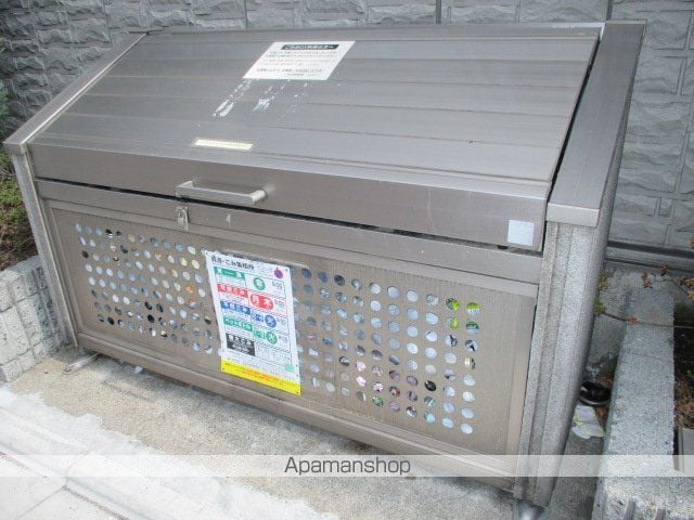 東京都世田谷区下馬２丁目[1K/31.98m2]の共用部6