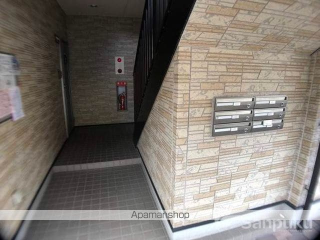 フォブールトロワ片岡の玄関写真