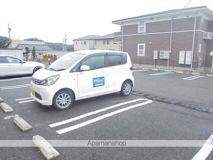 アイリスコートＢ[1K/32.9m2]の駐車場1