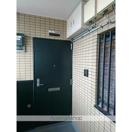 ベル・ハイツ清水[2LDK/57.64m2]の玄関1