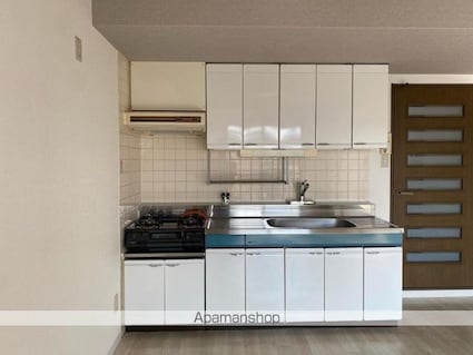 グローバル高松[2LDK/54m2]のキッチン