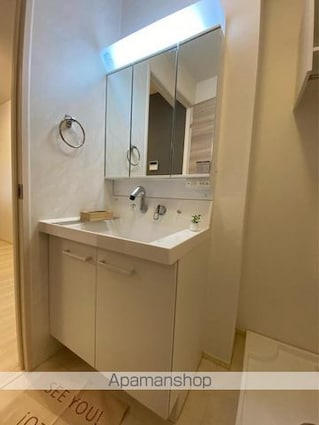 ユニヴェール　Ｄ棟[1LDK/37.68m2]の洗面所