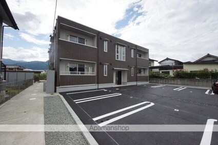 エイト　クラウド[1LDK/42.65m2]の駐車場