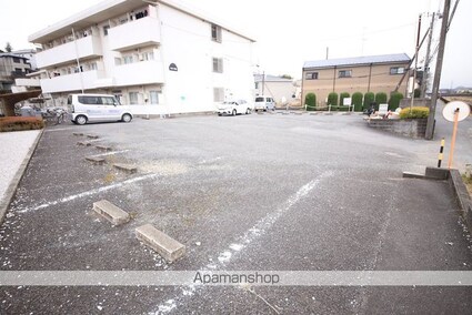 グランドール堀口１[1R/17.41m2]の駐車場