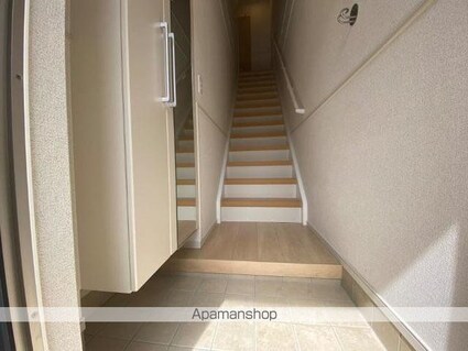 ＭＫガーデンテラス[1LDK/42.28m2]の玄関