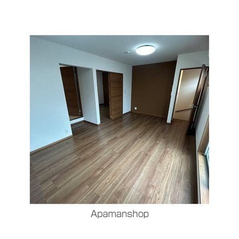 グランガレージ草加の内装写真