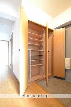 ヴィラ・ウィステリア[2LDK/60.15m2]の内装3