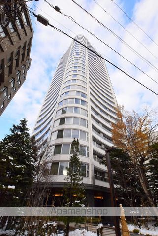シティタワー円山神宮鳥居前の外観写真