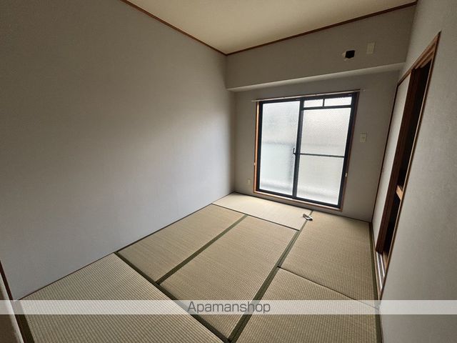エル三津屋の内装写真