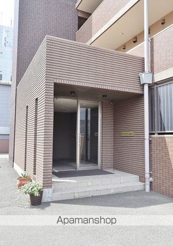 K−クレスト吉野本町の玄関写真