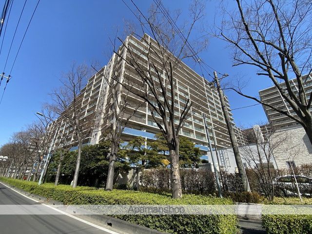 グランシンフォニア戸田公園 WEST棟の外観写真
