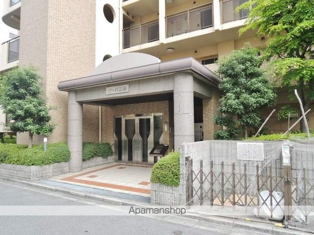 ビーバ江坂の玄関写真