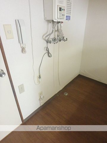 ビッグバーンズマンション南郷の内装写真