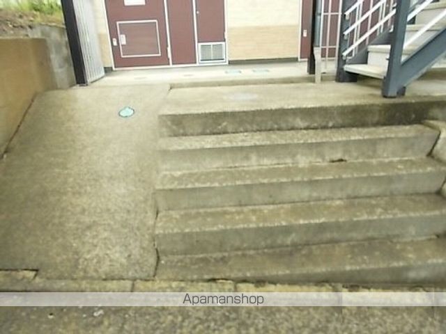 レオパレスペニーハイツIの玄関写真