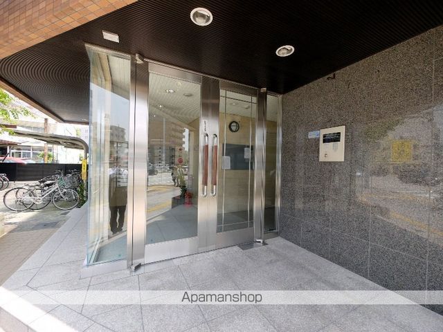 アーバンコート小松の玄関写真
