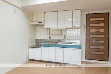 グローバル高松[2LDK/54m2]のキッチン