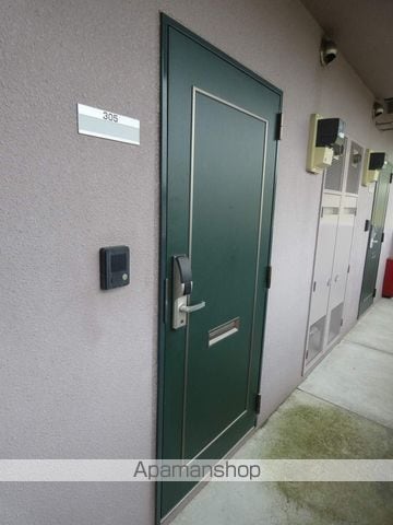 ロテュスの玄関写真