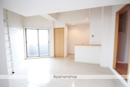 Ｇｒａｎｄｍａｒｅ１８[1R/28.6m2]のリビング・居間