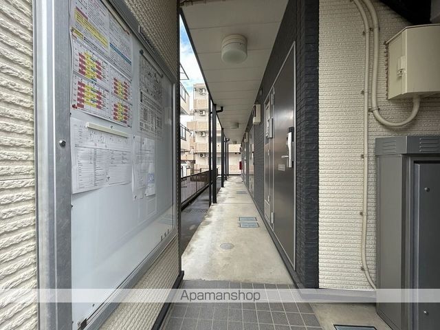 レオパレスけやき通りハイツの玄関写真