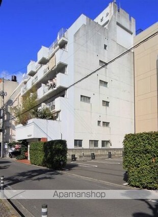 レジデンス三番町壱番館[2K/36.8m2]の外観4