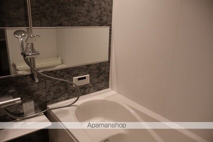 ＤーＲＯＯＭ小田原８丁目Ｉ[2LDK/56.3m2]のバス