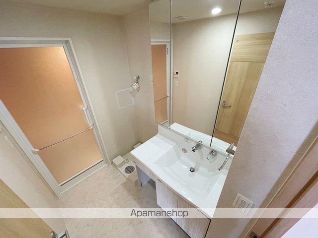 プレミアム菱屋西の内装写真
