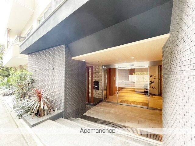 六本木コート[2LDK/99.5m2]のエントランス