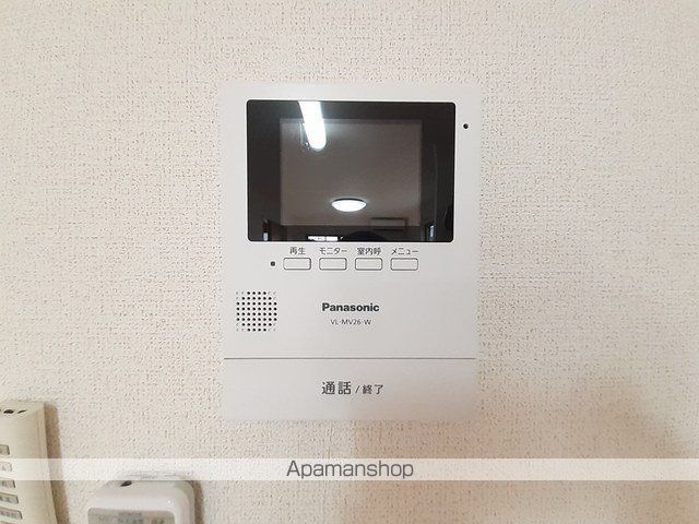 オーセンティック4の内装写真